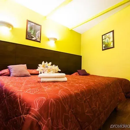 Relais Bergson Отель 2*